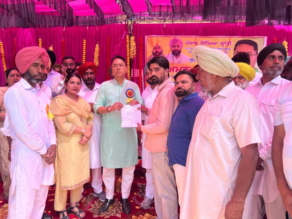 कैबिनेट मंत्री अमन अरोड़ा द्वारा गांव तुंगां और उभावाल में 7506 लाख रुपये के विकास परियोजनाएं लोकार्पित विभिन्न संस्थाओं को ग्रांट के चेक वितरित